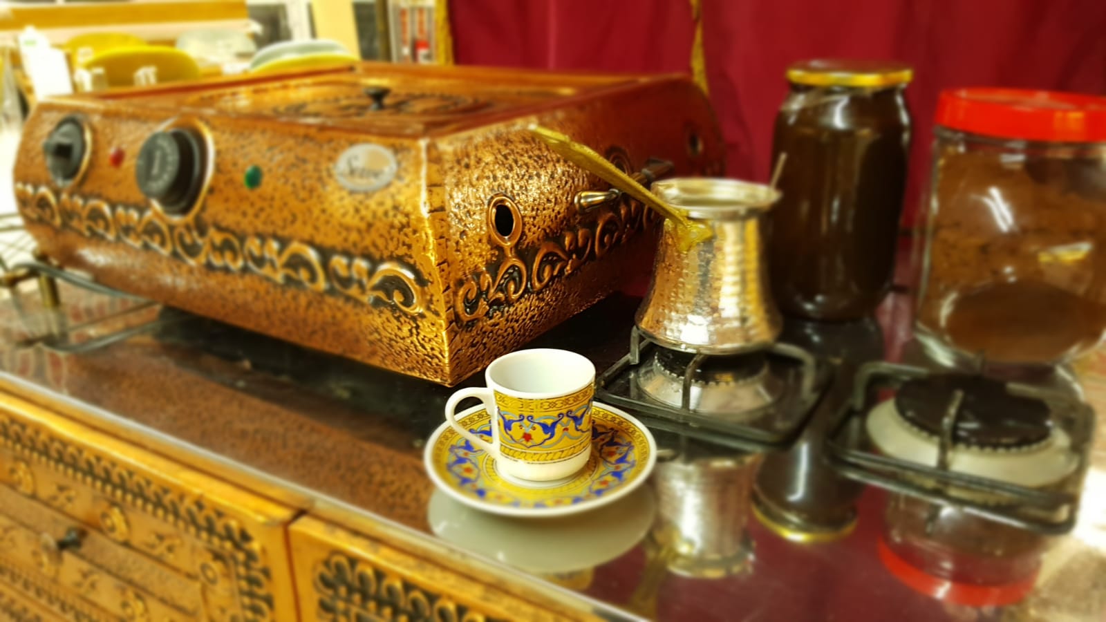 Kumda Pişirilmiş Türk Kahvesi